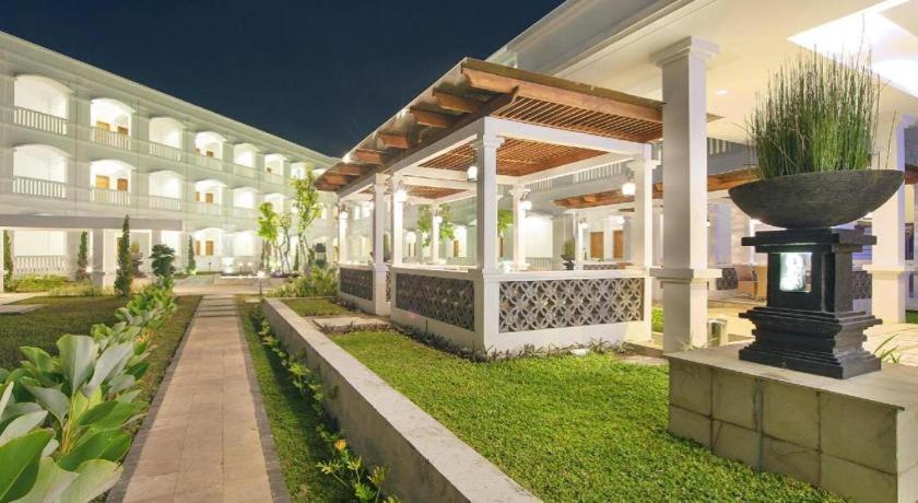 Ammi Cepu Hotel Exterior foto
